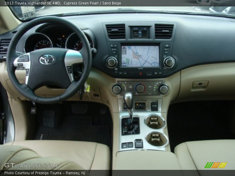 Dashboard of 2012 Highlander SE 4WD