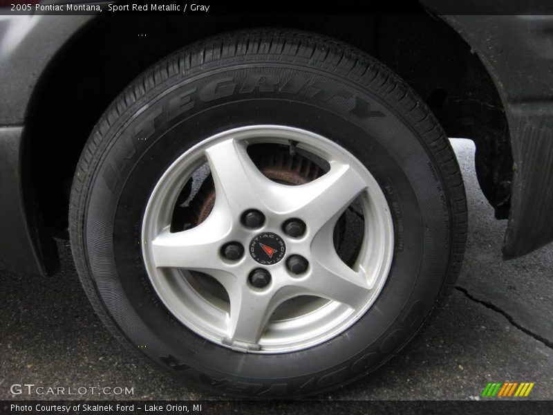 Sport Red Metallic / Gray 2005 Pontiac Montana