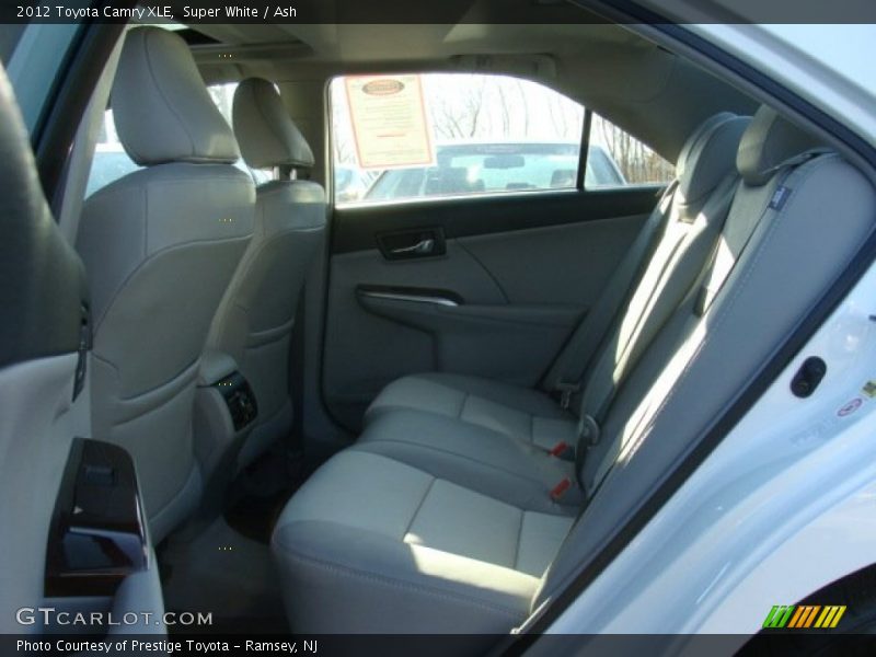 Super White / Ash 2012 Toyota Camry XLE