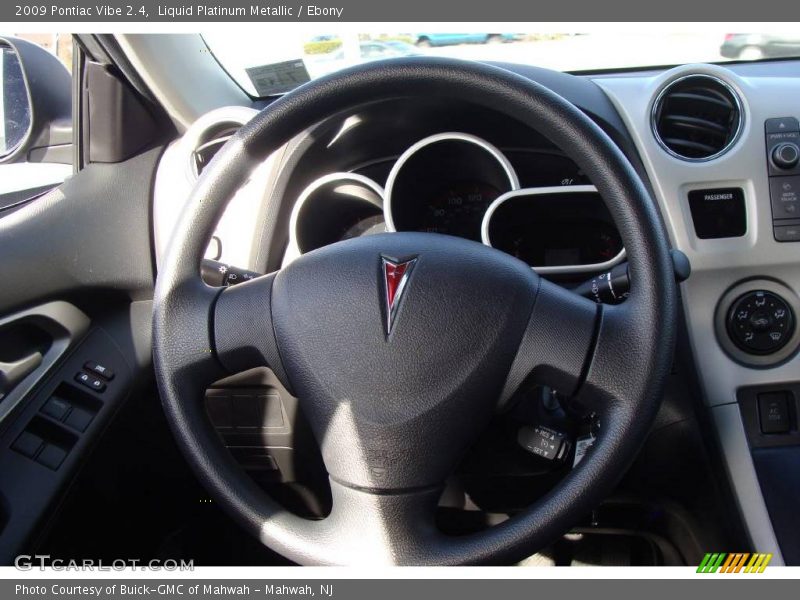 Liquid Platinum Metallic / Ebony 2009 Pontiac Vibe 2.4