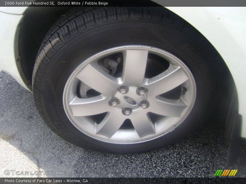 Oxford White / Pebble Beige 2006 Ford Five Hundred SE