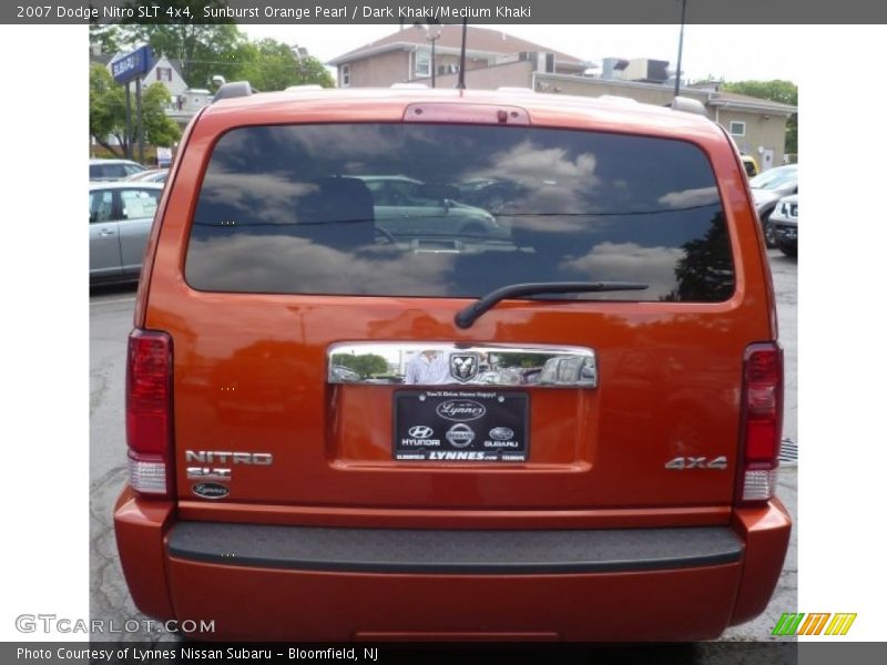 Sunburst Orange Pearl / Dark Khaki/Medium Khaki 2007 Dodge Nitro SLT 4x4