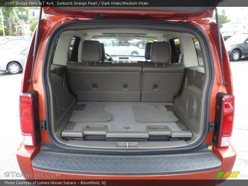  2007 Nitro SLT 4x4 Trunk