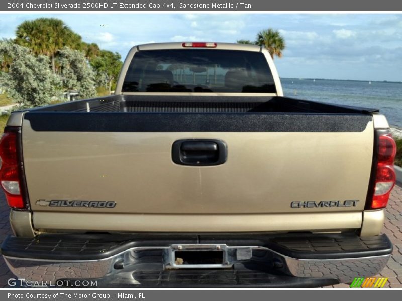 Sandstone Metallic / Tan 2004 Chevrolet Silverado 2500HD LT Extended Cab 4x4