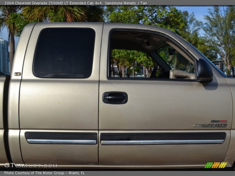 Sandstone Metallic / Tan 2004 Chevrolet Silverado 2500HD LT Extended Cab 4x4