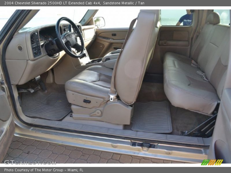  2004 Silverado 2500HD LT Extended Cab 4x4 Tan Interior