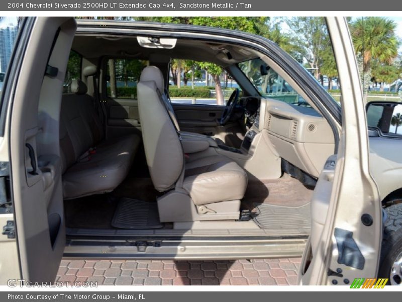 Sandstone Metallic / Tan 2004 Chevrolet Silverado 2500HD LT Extended Cab 4x4
