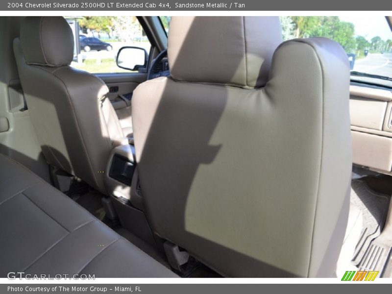 Sandstone Metallic / Tan 2004 Chevrolet Silverado 2500HD LT Extended Cab 4x4