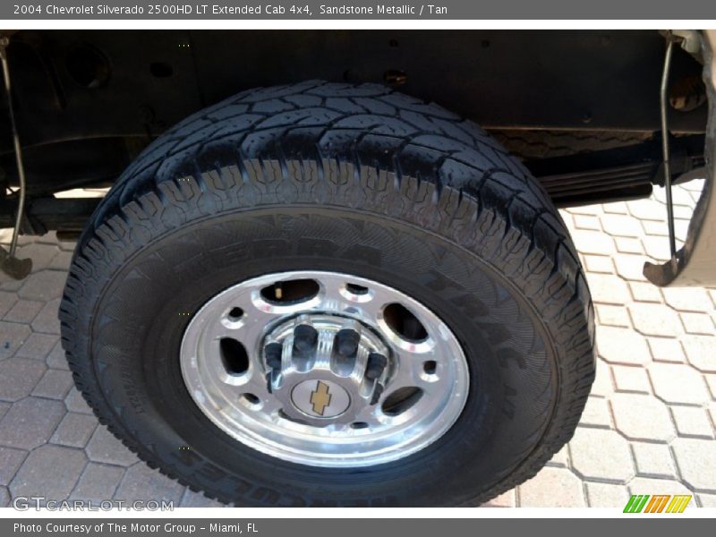 Sandstone Metallic / Tan 2004 Chevrolet Silverado 2500HD LT Extended Cab 4x4