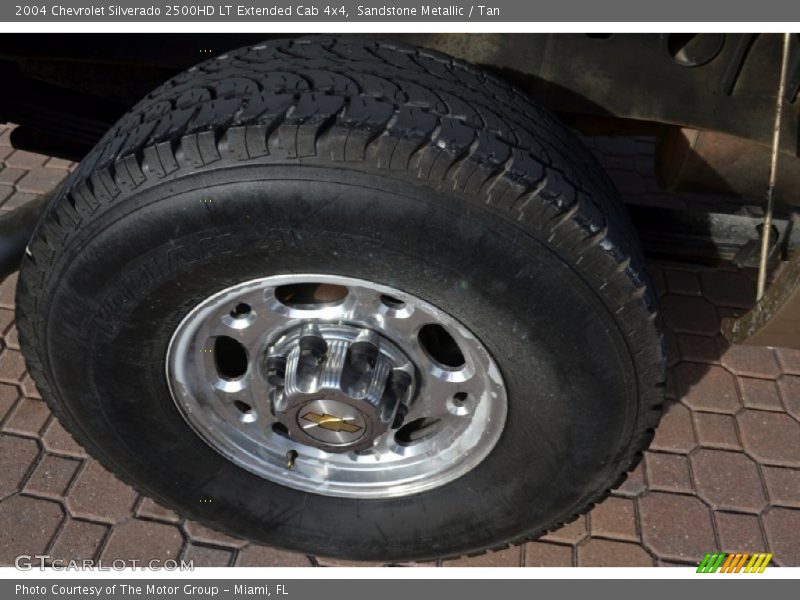 Sandstone Metallic / Tan 2004 Chevrolet Silverado 2500HD LT Extended Cab 4x4