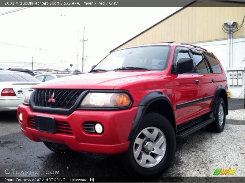 Front 3/4 View of 2001 Montero Sport 3.5XS 4x4