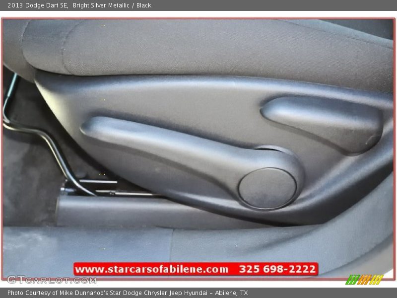 Bright Silver Metallic / Black 2013 Dodge Dart SE