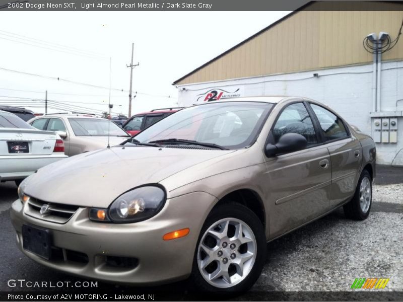 Front 3/4 View of 2002 Neon SXT