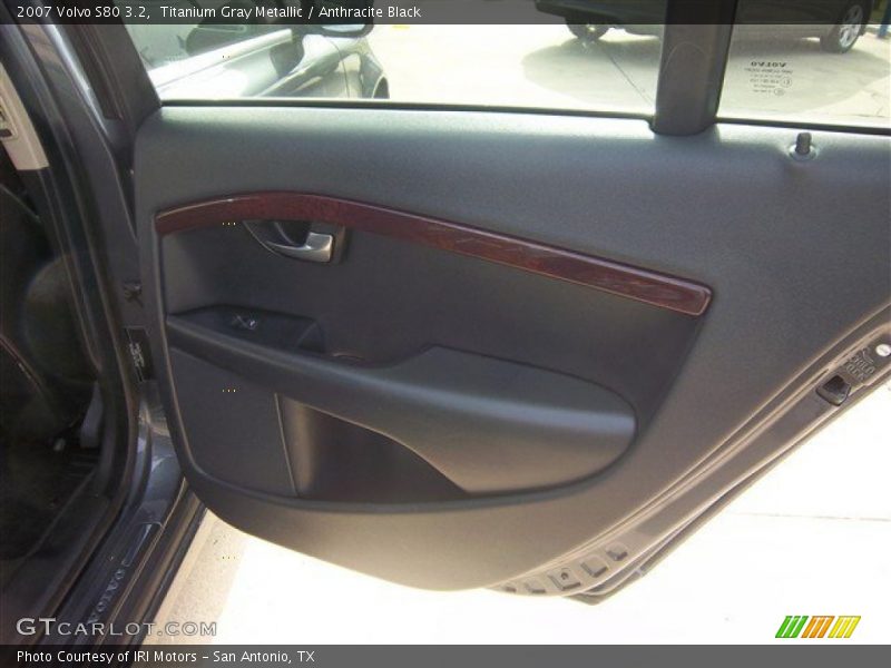 Titanium Gray Metallic / Anthracite Black 2007 Volvo S80 3.2