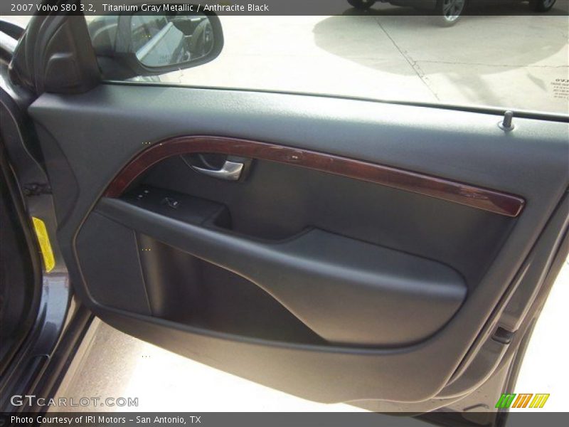 Titanium Gray Metallic / Anthracite Black 2007 Volvo S80 3.2