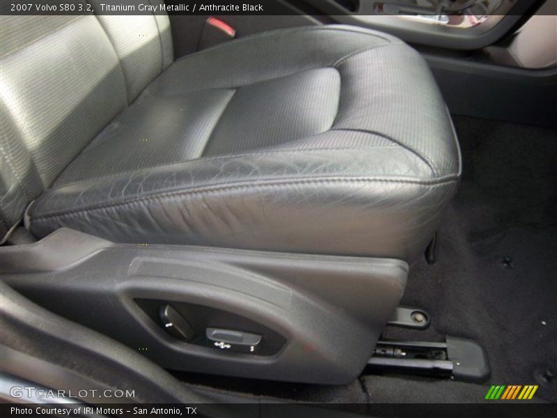 Titanium Gray Metallic / Anthracite Black 2007 Volvo S80 3.2
