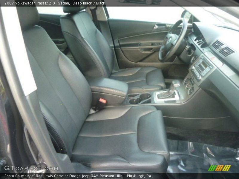 Deep Black / Black 2007 Volkswagen Passat 2.0T Sedan