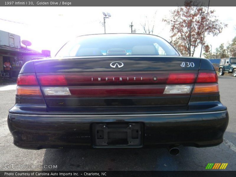 Golden Olive / Beige 1997 Infiniti I 30