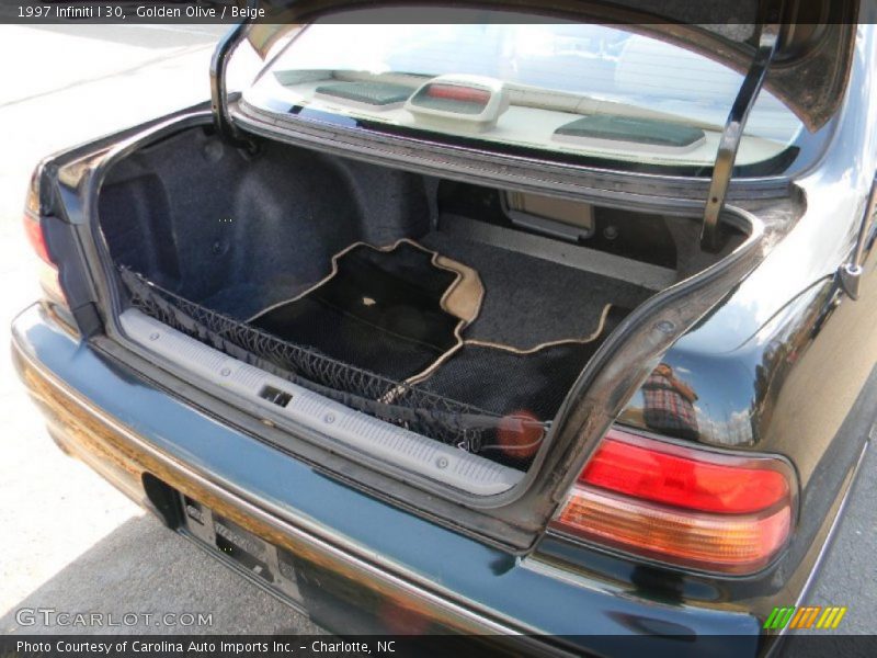 Golden Olive / Beige 1997 Infiniti I 30