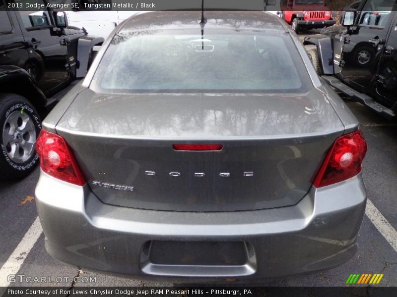 Tungsten Metallic / Black 2013 Dodge Avenger SE