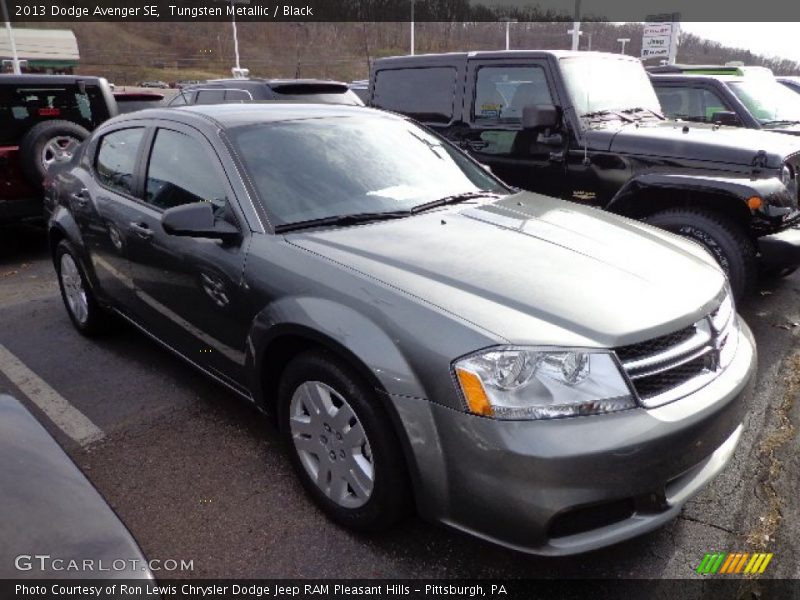 Tungsten Metallic / Black 2013 Dodge Avenger SE