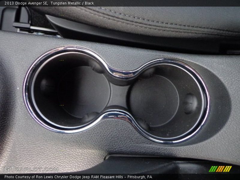 Tungsten Metallic / Black 2013 Dodge Avenger SE