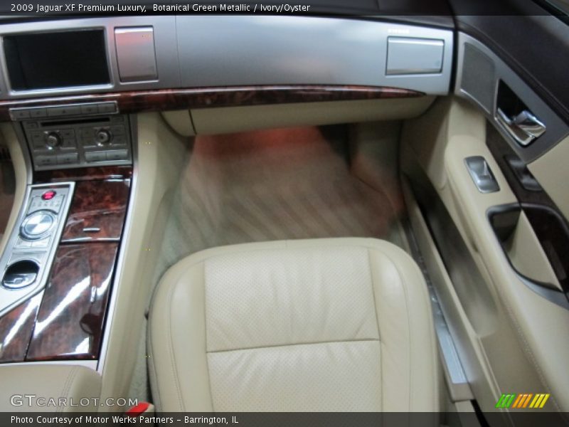 Botanical Green Metallic / Ivory/Oyster 2009 Jaguar XF Premium Luxury