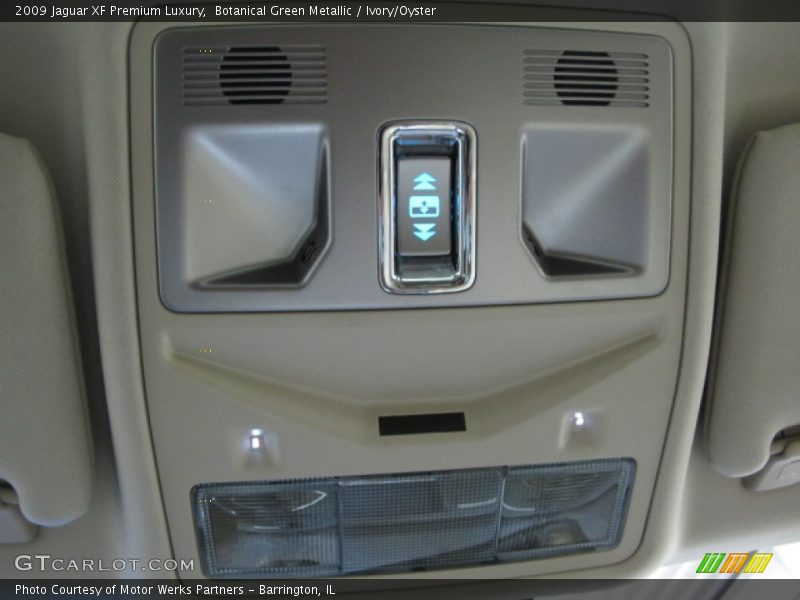 Botanical Green Metallic / Ivory/Oyster 2009 Jaguar XF Premium Luxury