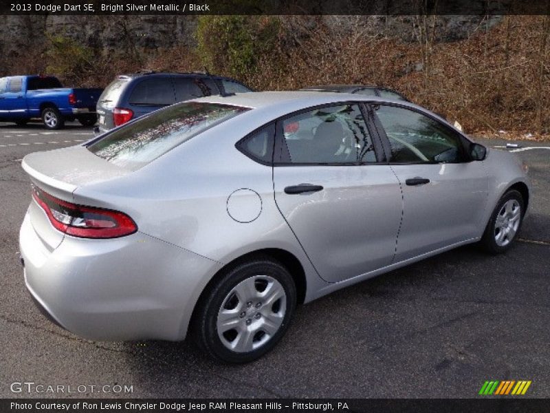 Bright Silver Metallic / Black 2013 Dodge Dart SE