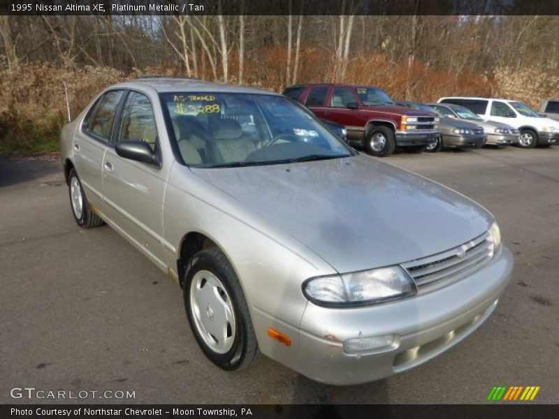 Platinum Metallic / Tan 1995 Nissan Altima XE