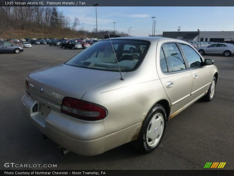 Platinum Metallic / Tan 1995 Nissan Altima XE
