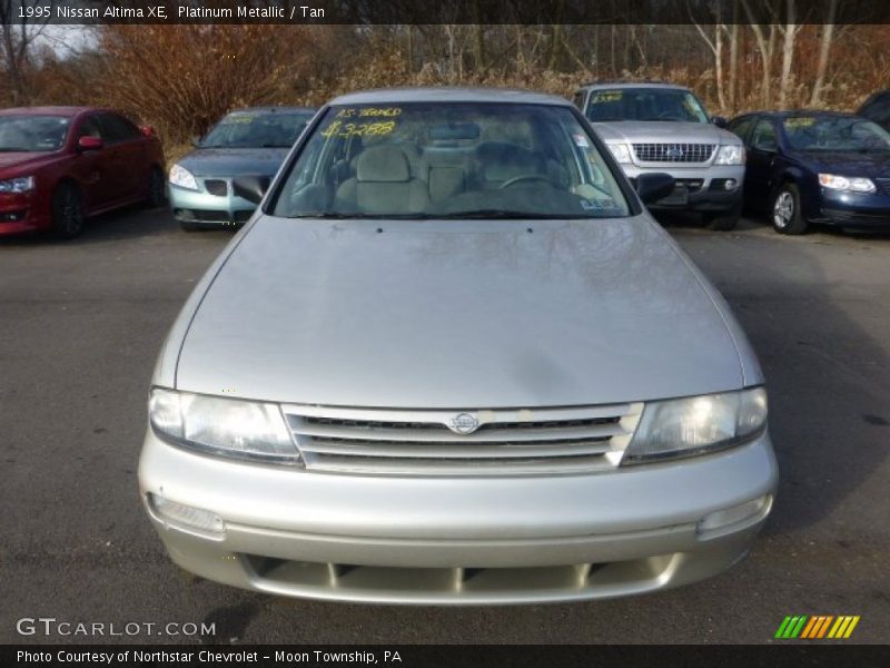 Platinum Metallic / Tan 1995 Nissan Altima XE