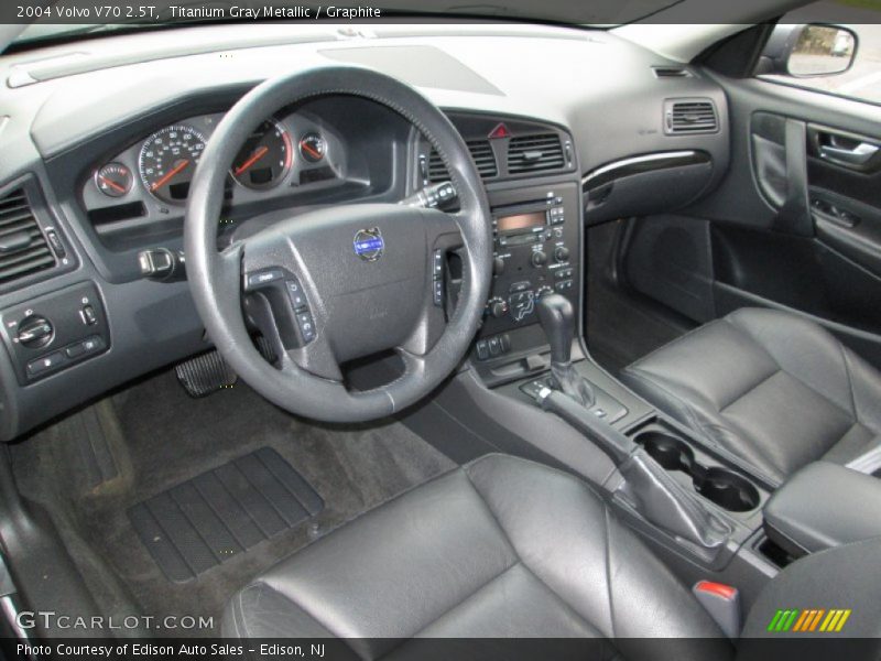 Graphite Interior - 2004 V70 2.5T 