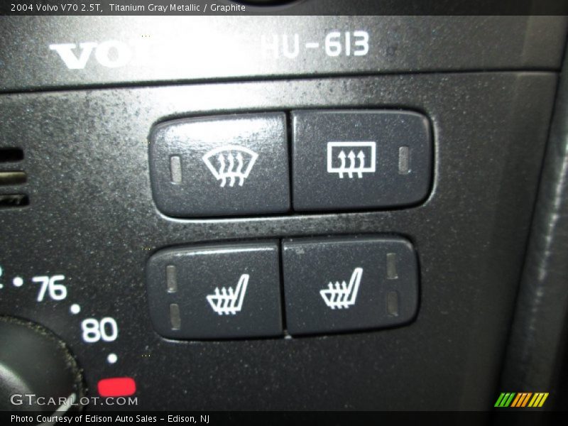 Controls of 2004 V70 2.5T