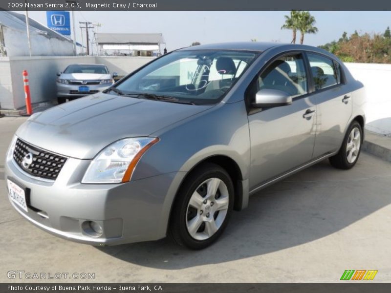 Magnetic Gray / Charcoal 2009 Nissan Sentra 2.0 S