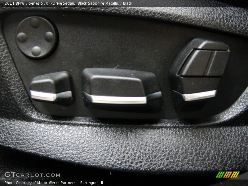 Controls of 2011 5 Series 550i xDrive Sedan