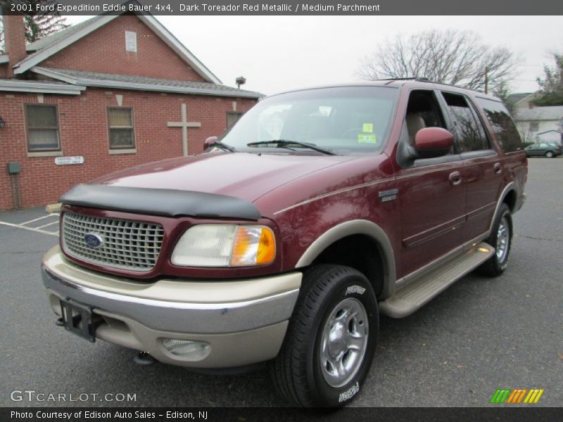 Front 3/4 View of 2001 Expedition Eddie Bauer 4x4