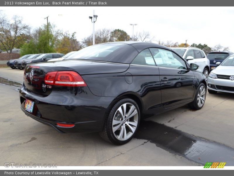 Black Pearl Metallic / Titan Black 2013 Volkswagen Eos Lux