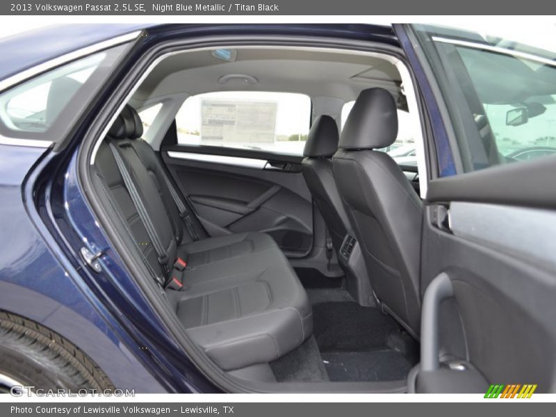 Night Blue Metallic / Titan Black 2013 Volkswagen Passat 2.5L SE