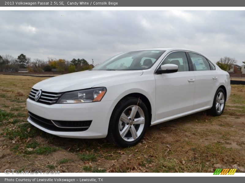 Candy White / Cornsilk Beige 2013 Volkswagen Passat 2.5L SE