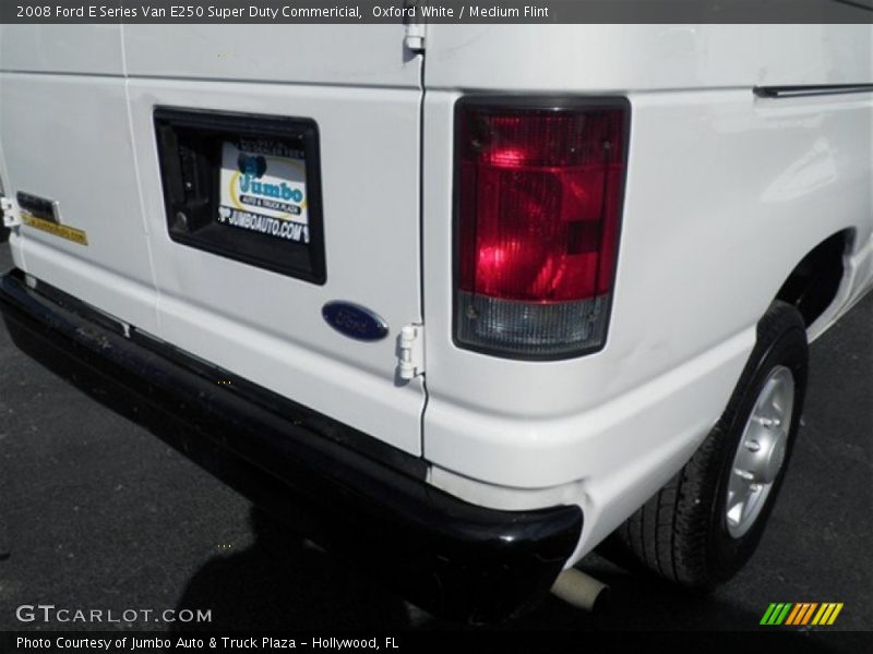 Oxford White / Medium Flint 2008 Ford E Series Van E250 Super Duty Commericial