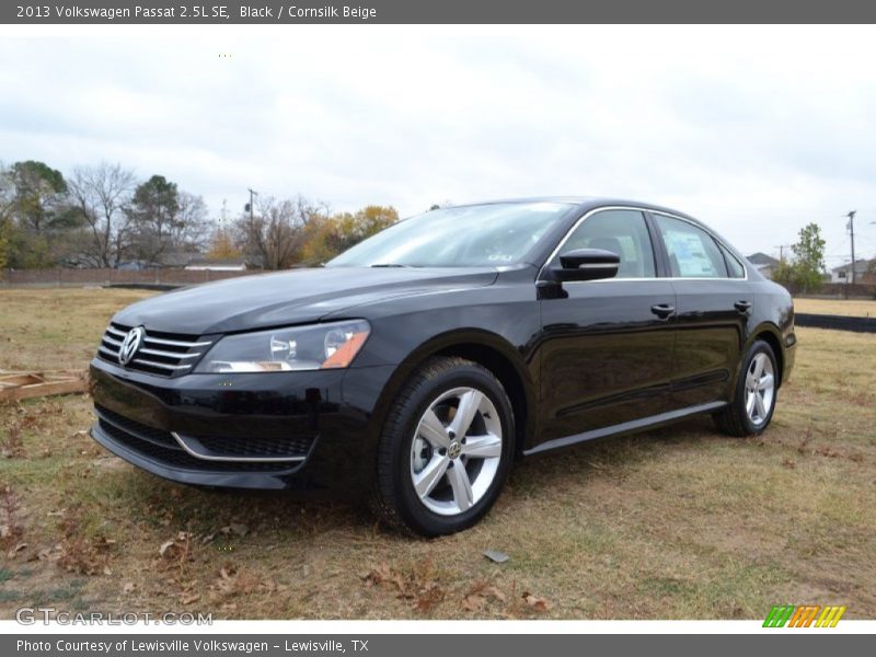Black / Cornsilk Beige 2013 Volkswagen Passat 2.5L SE