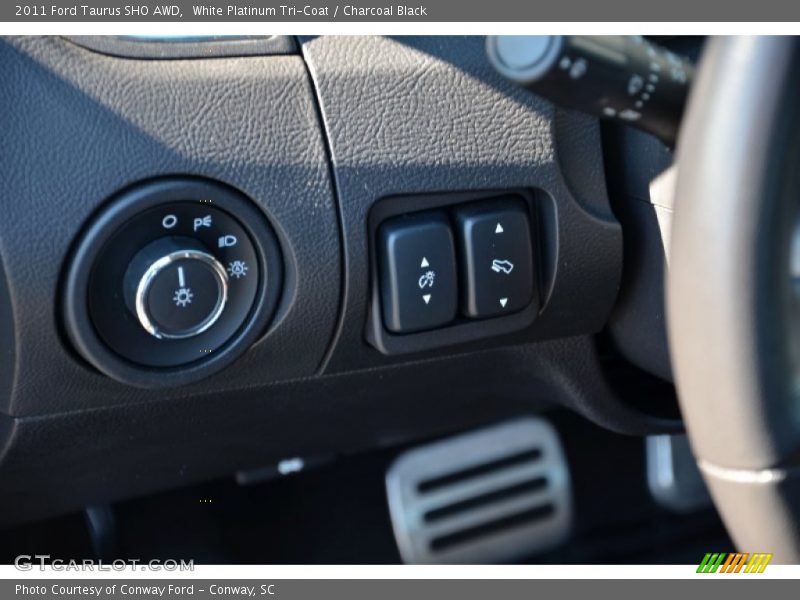 White Platinum Tri-Coat / Charcoal Black 2011 Ford Taurus SHO AWD