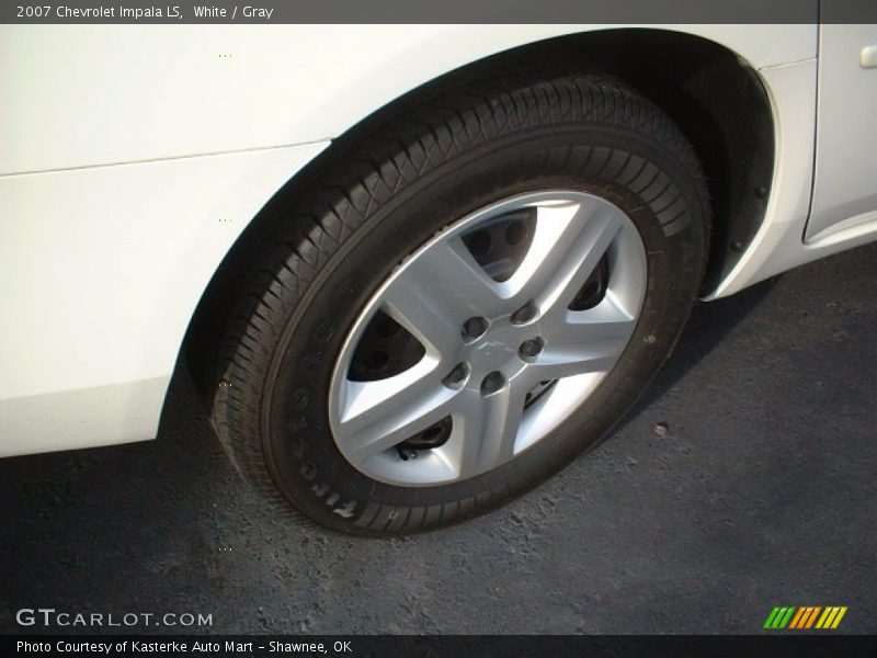 White / Gray 2007 Chevrolet Impala LS