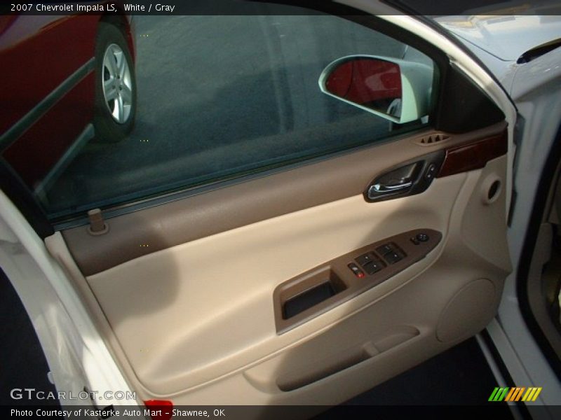 White / Gray 2007 Chevrolet Impala LS