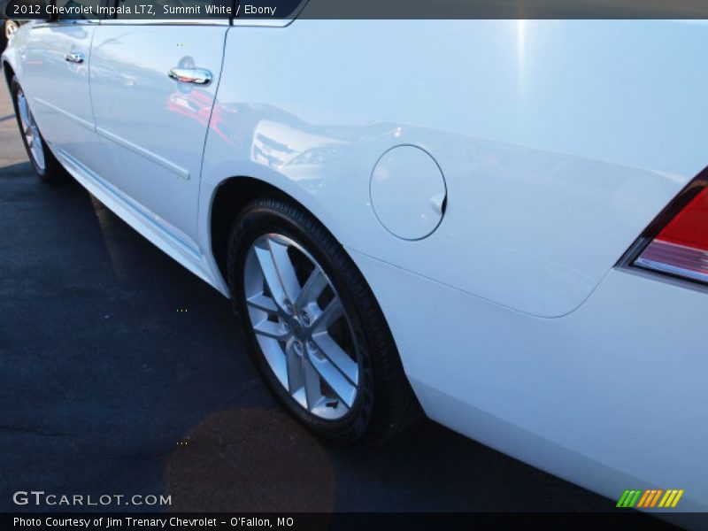 Summit White / Ebony 2012 Chevrolet Impala LTZ