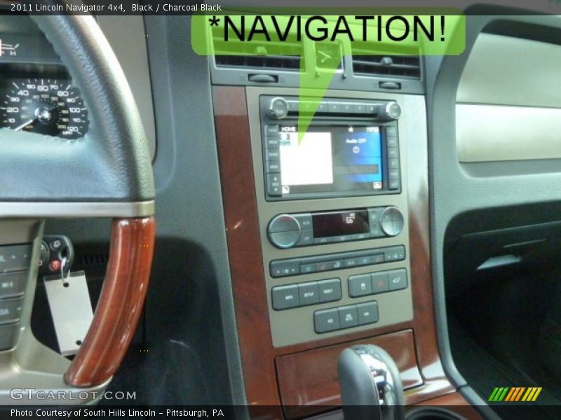 Black / Charcoal Black 2011 Lincoln Navigator 4x4