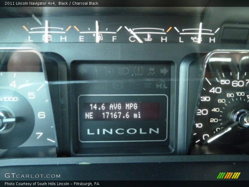 Black / Charcoal Black 2011 Lincoln Navigator 4x4