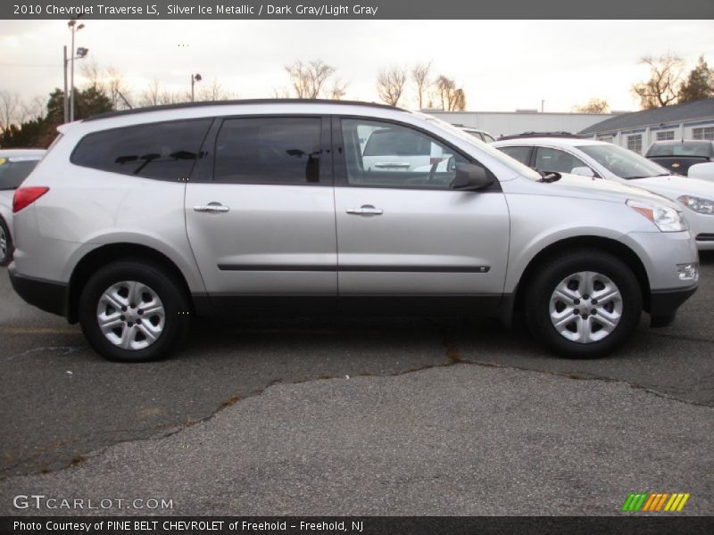 Silver Ice Metallic / Dark Gray/Light Gray 2010 Chevrolet Traverse LS