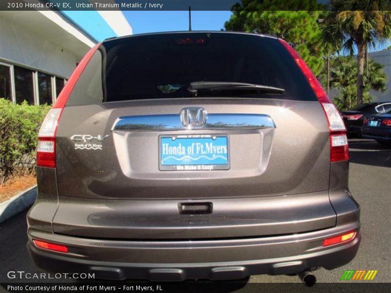 Urban Titanium Metallic / Ivory 2010 Honda CR-V EX